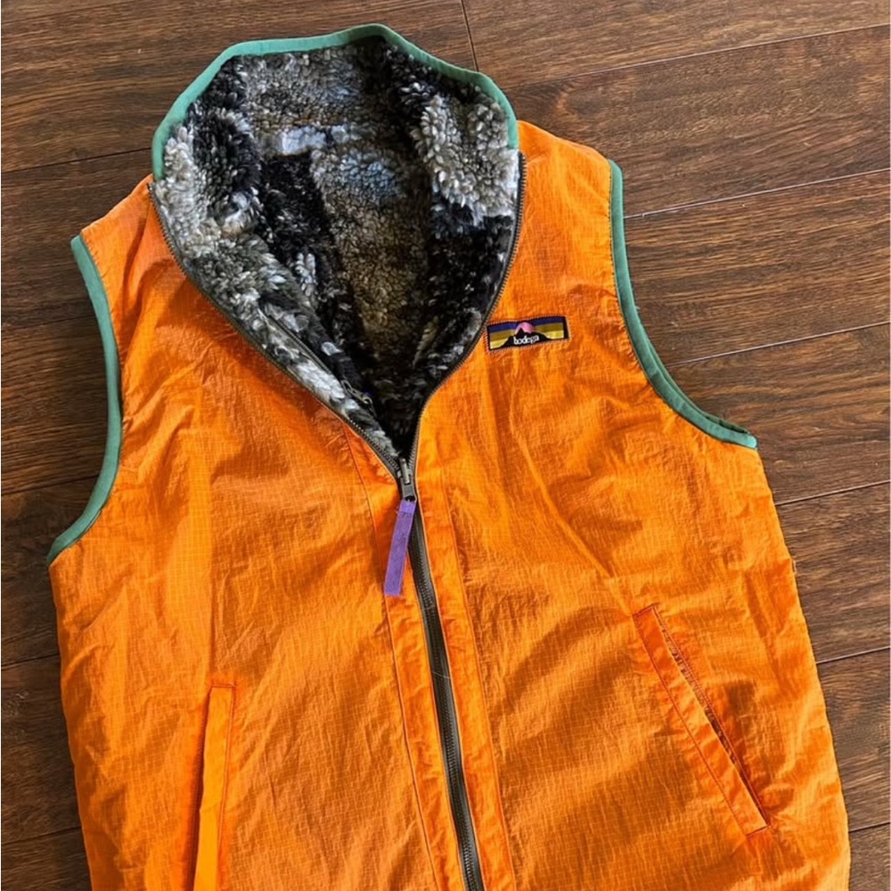 Bodega men’s medium reversible vest